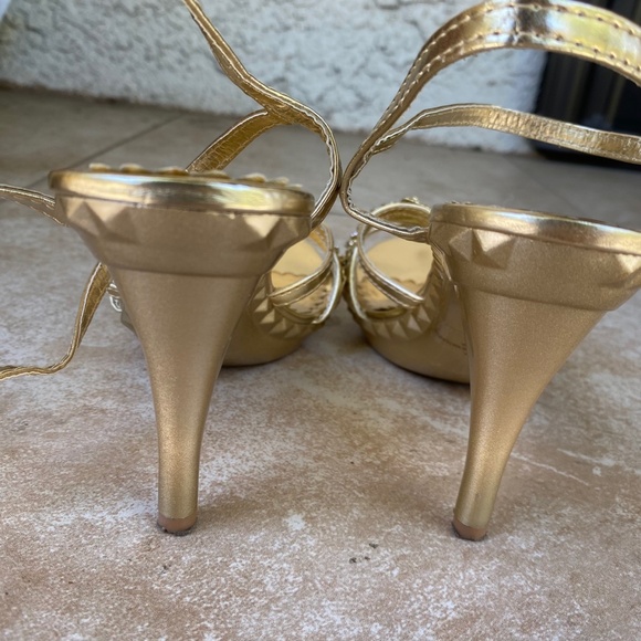 Delicacy Gold Strappy Rhinestone Embellished Bow Tie Open Toe Heels - Picture 4 of 13